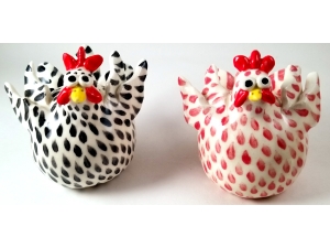 Chicken Salt and Pepper Shakers Black and Red