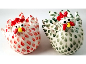 Chicken Salt and Pepper Shakers Red and Green