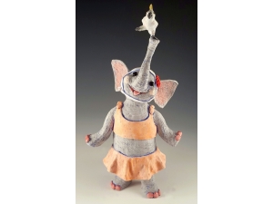 Heffalump with Cockatoo